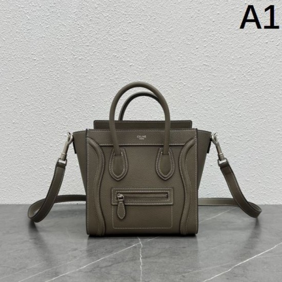 2024SS tote bag that is useful during the change of seasons CELINE 2024SS tote bag that is useful during the change of seasons CELINE