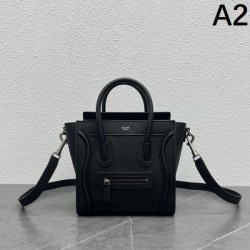 2024SS tote bag that is useful during the change of seasons CELINE