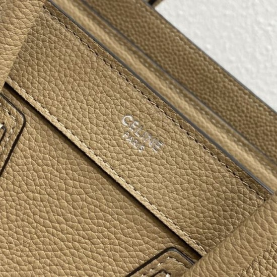 2024SS tote bag that is useful during the change of seasons CELINE 2024SS tote bag that is useful during the change of seasons CELINE