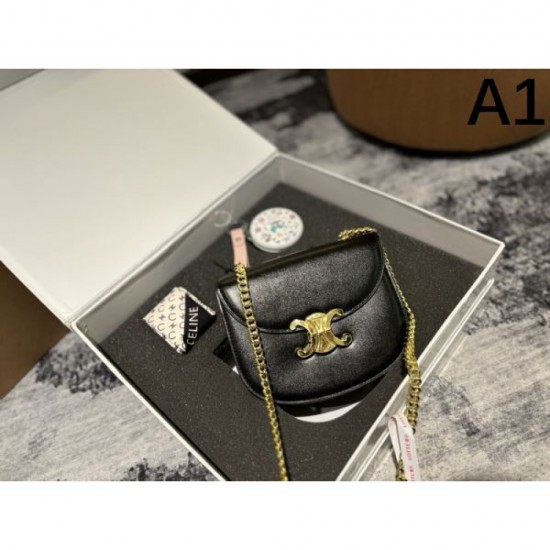 Items attracting attention from overseas celebrities 2024SS shoulder bag CELINE Items attracting attention from overseas celebrities 2024SS shoulder bag CELINE