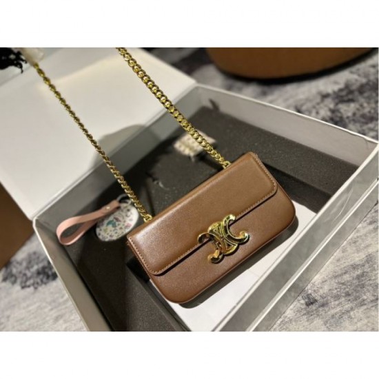 This season's featured new item using color 2024SS shoulder bag CELINE CELINE This season's featured new item using color 2024SS shoulder bag CELINE CELINE