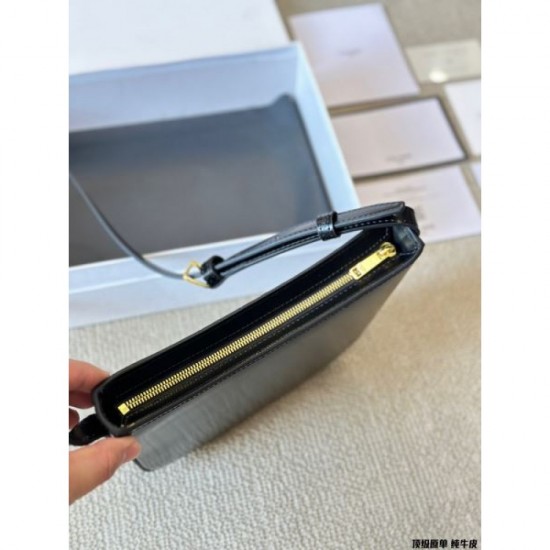 Particularly popular is the elegant and immediately sold out 2024SS shoulder bag CELINE Particularly popular is the elegant and immediately sold out 2024SS shoulder bag CELINE