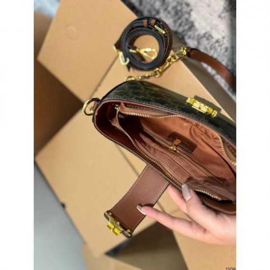 Must-buy for adults this spring/summer 2024SS tote bag CELINE Must-buy for adults this spring/summer 2024SS tote bag CELINE