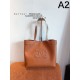 Ahead of this year's trends 2024SS tote bag CELINE Ahead of this year's trends 2024SS tote bag CELINE