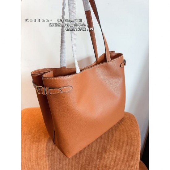 Ahead of this year's trends 2024SS tote bag CELINE Ahead of this year's trends 2024SS tote bag CELINE