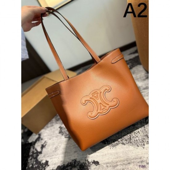 Compatible and definitely recommended 2024SS tote bag CELINE Compatible and definitely recommended 2024SS tote bag CELINE