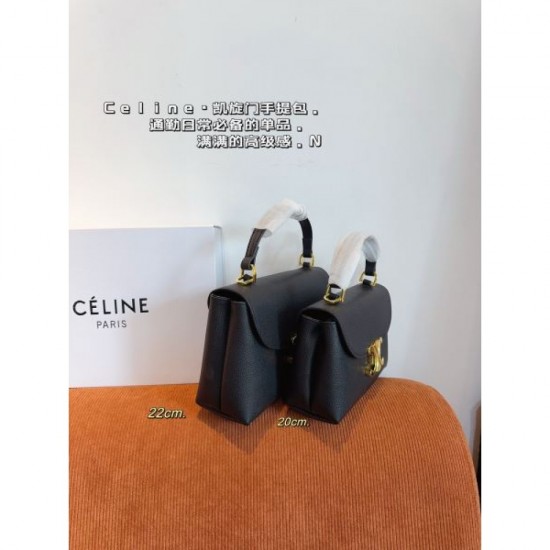 New summer items you can't take your eyes off of 2024SS clutch bag CELINE New summer items you can't take your eyes off of 2024SS clutch bag CELINE