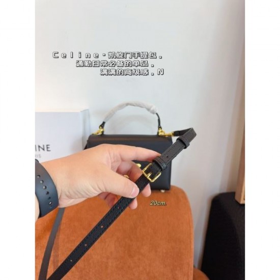 New summer items you can't take your eyes off of 2024SS clutch bag CELINE New summer items you can't take your eyes off of 2024SS clutch bag CELINE
