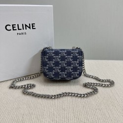 2024SS shoulder bag that draws attention to your feet CELINE