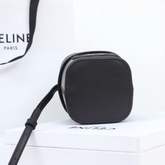 2024SS CELINE shoulder bag that is useful regardless of the season 2024SS CELINE shoulder bag that is useful regardless of the season