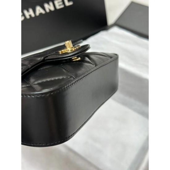 2024SS tote bag CHANEL that makes it easy to create an outfit 2024SS tote bag CHANEL that makes it easy to create an outfit