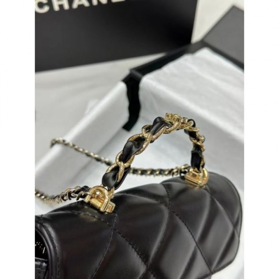 2024SS tote bag CHANEL that makes it easy to create an outfit 2024SS tote bag CHANEL that makes it easy to create an outfit