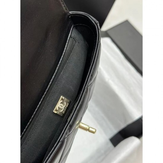 2024SS tote bag CHANEL that makes it easy to create an outfit 2024SS tote bag CHANEL that makes it easy to create an outfit