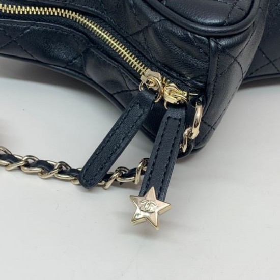 This season's new popular beauty line 2024SS shoulder bag CHANEL CHANEL This season's new popular beauty line 2024SS shoulder bag CHANEL CHANEL