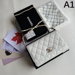 Popular item in magazines and on the streets 2024SS Shoulder Bag CHANEL