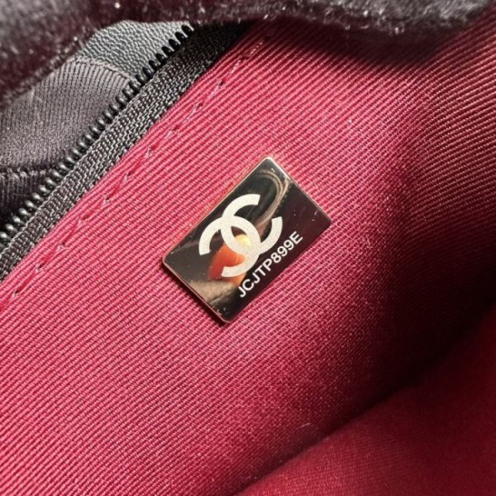 Popular item in magazines and on the streets 2024SS Shoulder Bag CHANEL Popular item in magazines and on the streets 2024SS Shoulder Bag CHANEL
