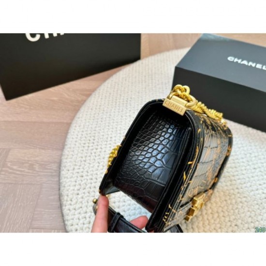 Continuing from the previous season, new 2024SS shoulder bag CHANEL Continuing from the previous season, new 2024SS shoulder bag CHANEL