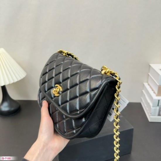 New 2024SS shoulder bag perfect for early spring and summer CHANEL New 2024SS shoulder bag perfect for early spring and summer CHANEL