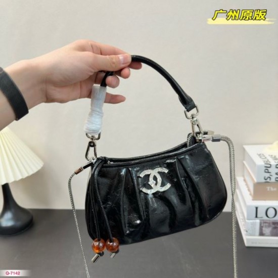 New Spring/Summer 2024SS Tote Bag CHANEL with great local prices New Spring/Summer 2024SS Tote Bag CHANEL with great local prices