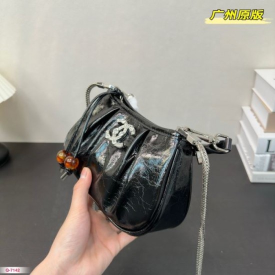 New Spring/Summer 2024SS Tote Bag CHANEL with great local prices New Spring/Summer 2024SS Tote Bag CHANEL with great local prices