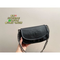 Not-to-be-missed Summer Items 2024SS Tote Bag CHANEL CHANEL