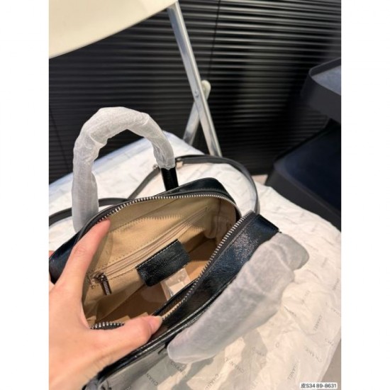 Charming Style 2024SS Tote Bag CHANEL Charming Style 2024SS Tote Bag CHANEL