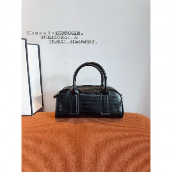 Summer new item 2024SS tote bag CHANEL that is in short supply Summer new item 2024SS tote bag CHANEL that is in short supply