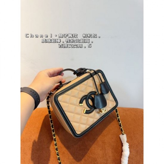 Highly fashion sensitive 2024SS tote bag CHANEL Highly fashion sensitive 2024SS tote bag CHANEL