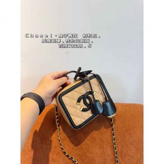 Highly fashion sensitive 2024SS tote bag CHANEL Highly fashion sensitive 2024SS tote bag CHANEL