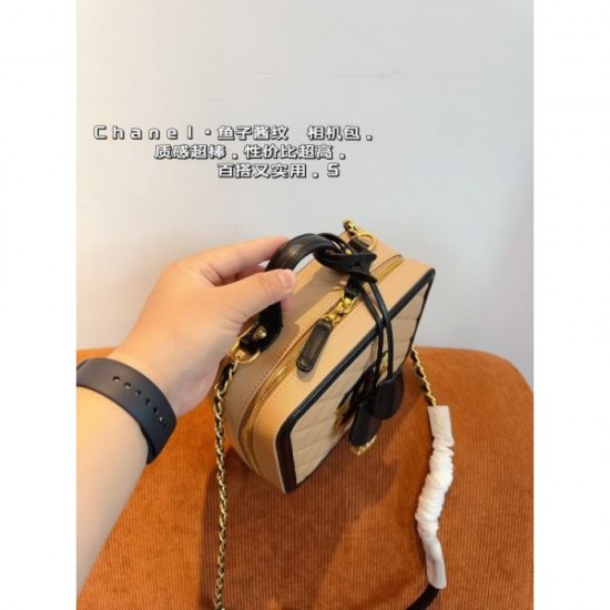 Highly fashion sensitive 2024SS tote bag CHANEL Highly fashion sensitive 2024SS tote bag CHANEL