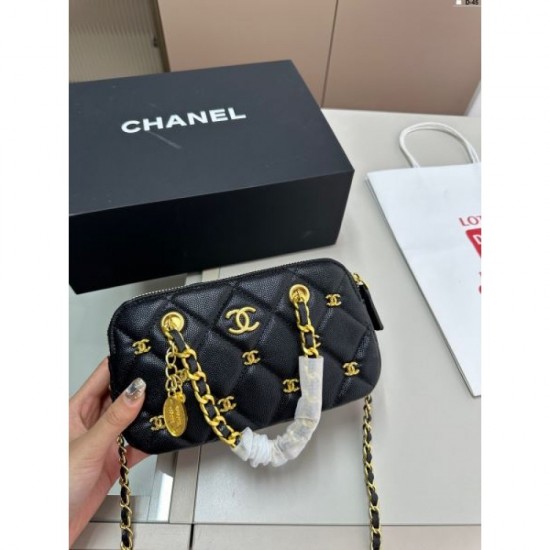 This is the one for this summer 2024SS tote bag CHANEL CHANEL This is the one for this summer 2024SS tote bag CHANEL CHANEL