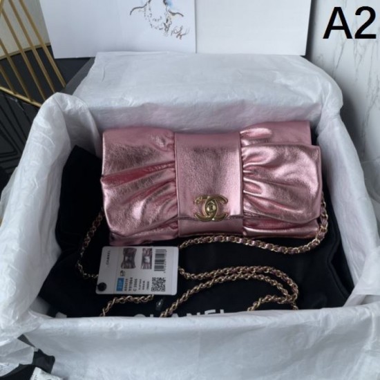 CHANEL 2024FW Popular item in both magazines and the city Shoulder bag CHANEL 2024FW Popular item in both magazines and the city Shoulder bag