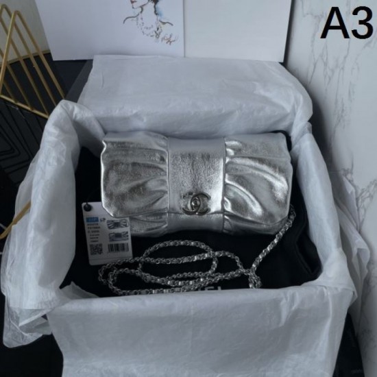 CHANEL 2024FW Popular item in both magazines and the city Shoulder bag CHANEL 2024FW Popular item in both magazines and the city Shoulder bag