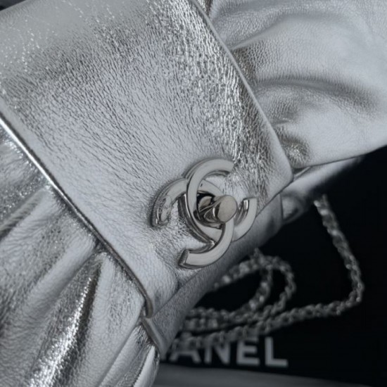 CHANEL 2024FW Popular item in both magazines and the city Shoulder bag CHANEL 2024FW Popular item in both magazines and the city Shoulder bag