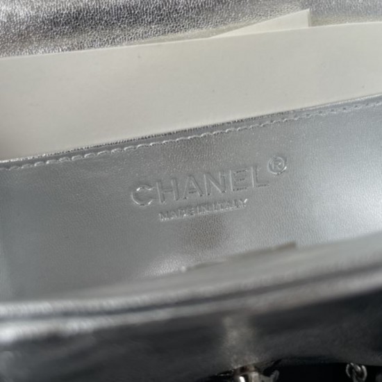 CHANEL 2024FW Popular item in both magazines and the city Shoulder bag CHANEL 2024FW Popular item in both magazines and the city Shoulder bag