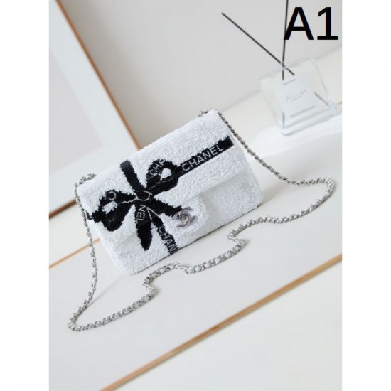 CHANEL 2024FW Shoulder bag for advanced fashion users CHANEL 2024FW Shoulder bag for advanced fashion users