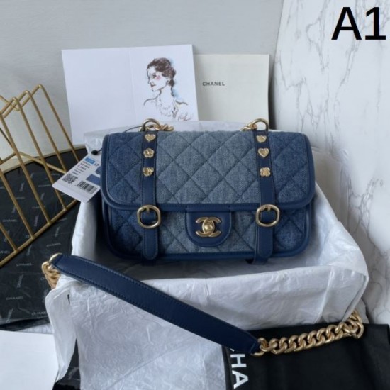 CHANEL 2024FW Popular tops tote bag this fall/winter CHANEL 2024FW Popular tops tote bag this fall/winter
