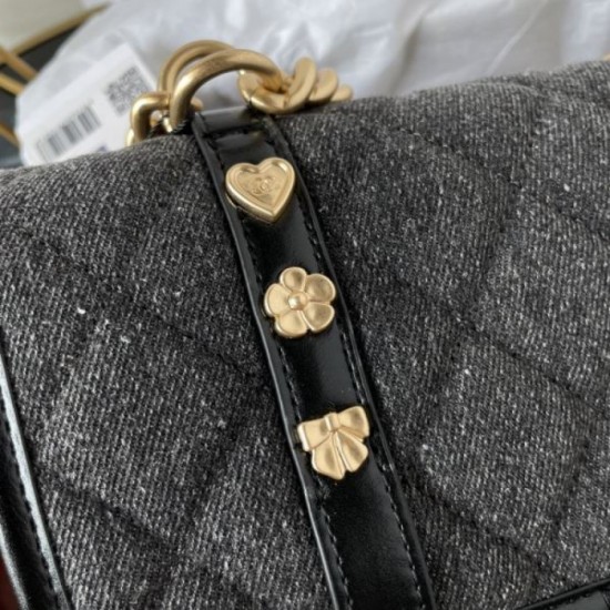CHANEL 2024FW Popular tops tote bag this fall/winter CHANEL 2024FW Popular tops tote bag this fall/winter