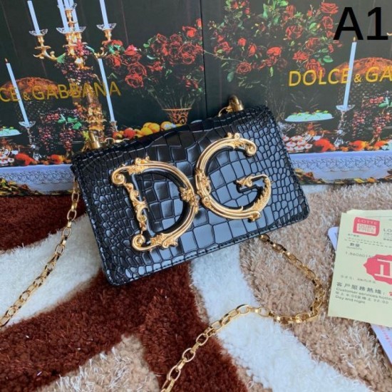 Must be sold out 2024SS Shoulder Bag DOLCE & GABBANA Dolce & Gabbana Must be sold out 2024SS Shoulder Bag DOLCE & GABBANA Dolce & Gabbana