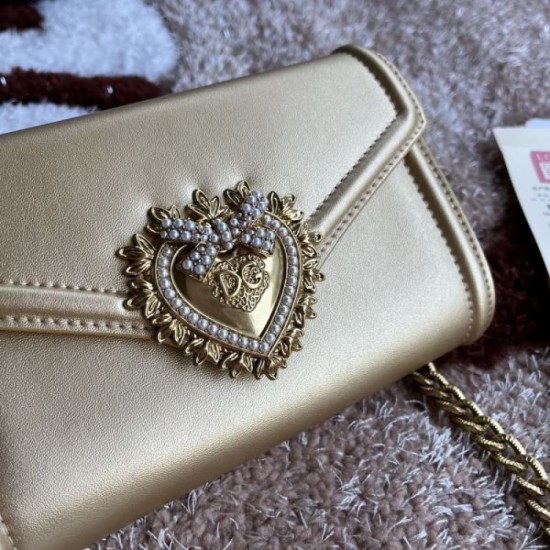 DOLCE & GABBANA Dolce & Gabbana 2024FW 100% New Shoulder Bag DOLCE & GABBANA Dolce & Gabbana 2024FW 100% New Shoulder Bag