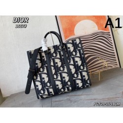 Get your popular items early 2024SS Tote Bag DIOR