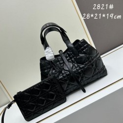 High impact design 2024SS tote bag DIOR