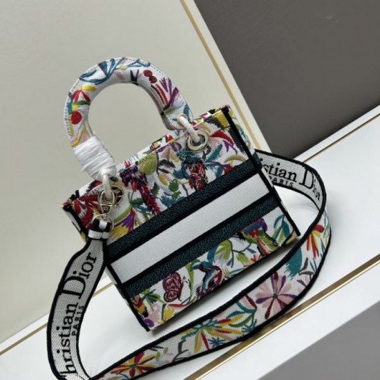 New Spring/Summer Collection 2024SS Tote Bag DIOR New Spring/Summer Collection 2024SS Tote Bag DIOR