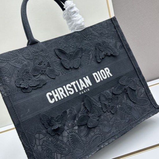 2024SS tote bag DIOR for an elegant casual outfit 2024SS tote bag DIOR for an elegant casual outfit