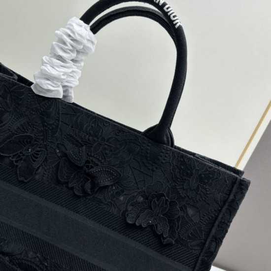 2024SS tote bag DIOR for an elegant casual outfit 2024SS tote bag DIOR for an elegant casual outfit