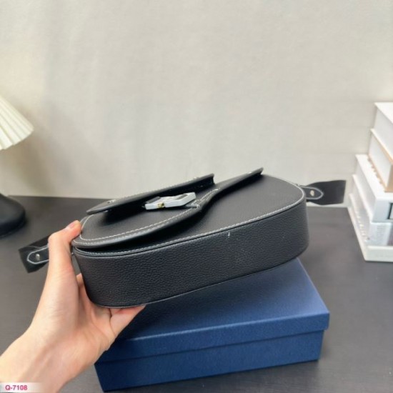 Like the beautiful spring colors 2024SS Shoulder Bag DIOR Like the beautiful spring colors 2024SS Shoulder Bag DIOR