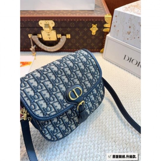 Recommended for tops this season 2024SS Shoulder bag DIOR Dior Recommended for tops this season 2024SS Shoulder bag DIOR Dior