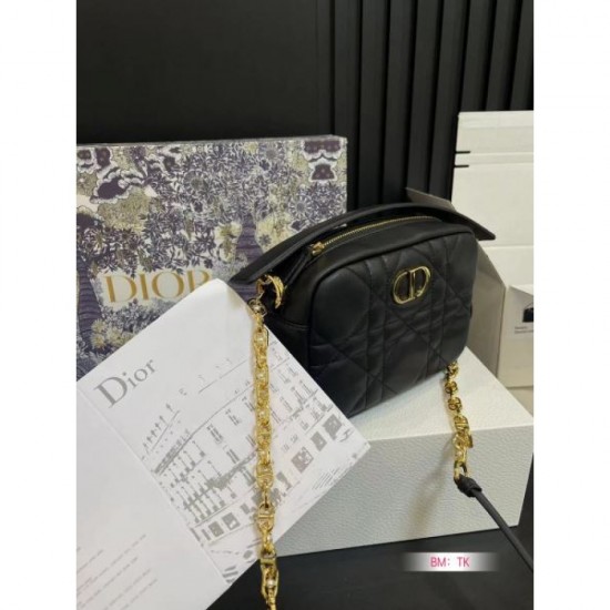 Elegant and casual atmosphere 2024SS shoulder bag DIOR Elegant and casual atmosphere 2024SS shoulder bag DIOR