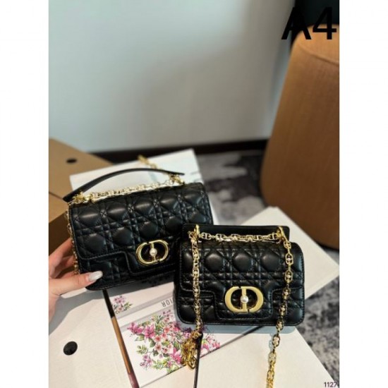 New this season! Adults are also welcome! 2024SS Tote Bag DIOR New this season! Adults are also welcome! 2024SS Tote Bag DIOR