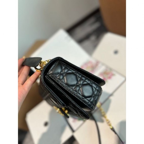 New this season! Adults are also welcome! 2024SS Tote Bag DIOR New this season! Adults are also welcome! 2024SS Tote Bag DIOR